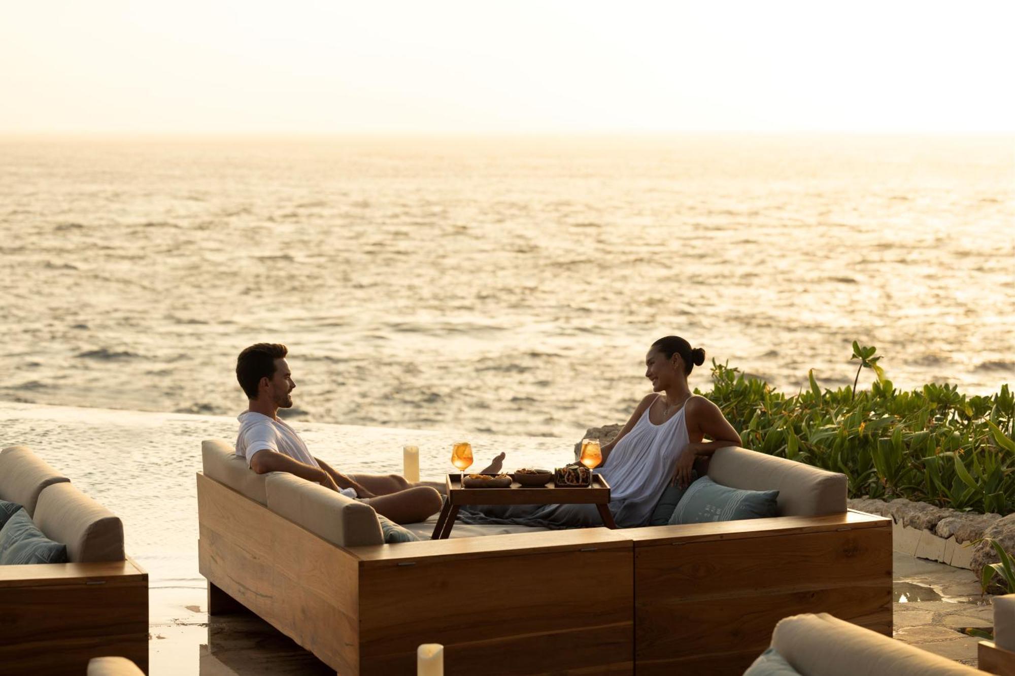 Arna Suites And Ocean Lounge Нуса-Лембонган Экстерьер фото